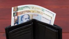 От днес минималната заплата става 780 лв.