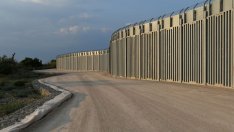 Гърция удължава оградата по границата с Турция с още 80 км