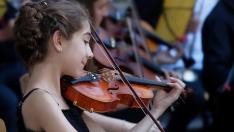 Оркестърът на НУИ „Добри Христов“ изнася концерт в Морската градина