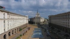 Гласуват утре вота на недоверие към кабинета "Денков"