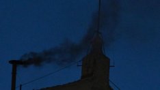 Няма избран папа след първото гласуване