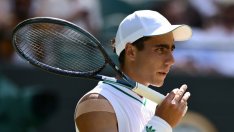 Иван Иванов отпадна в първия кръг на тенис турнира в София