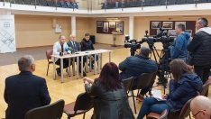 Община Варна и клубовете по водна топка и синхронно плуване се "хванаха за косите"