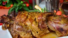 Месец преди Великден търсене на агнешко все още няма