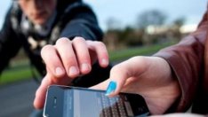 Направи добро, изяж дърво: Младеж сви телефона на услужлив варненец