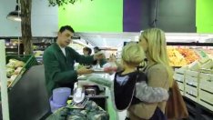 Внимание! Търговци ни пробутват изостанали продукти от Великден