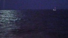 Полярният ни кораб спасява бедстваща яхта в Новогодишната нощ