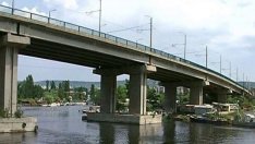 Подменят лампите на "Аспаруховия мост"