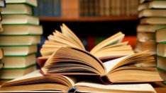 „Бай Ганьо“ и „Времеубежище“ спорят за любимата българска книга