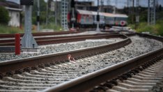 Две момичета пропуснаха спирка и скочиха от влака София-Бургас