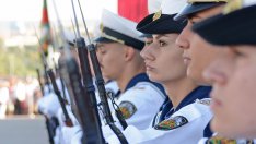 Курсанти от випуск 2025 на ВВМУ с присвояване на първо офицерско звание 