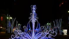 Нова коледна украса за празниците във Варна