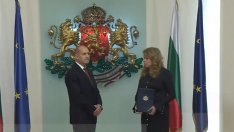  Президентът връчва първия мандат за правителство на "Прогресивна България"