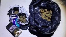 Спипаха група дилъри, единият бил със служебна карта на Митници – Варна