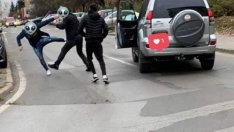 Джип не спря на "зебра" - пешеходци се нахвърлиха на шофьора. Мъжкарско, а?