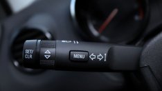 Шофьорите на кои марки коли използват най-малко мигачите?