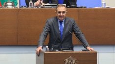 Гуцанов за думите на Нинова: Това е малко като раздвоение на личността