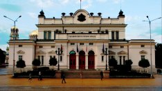 Парламентът пак не успя да си избере председател