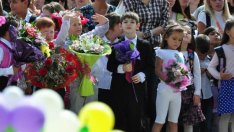 Общо 706 857 ученици влизат в клас на 15 септември