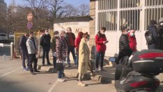 Опашки за ваксини се вият по морето