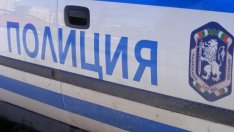 Жестокост: Мъж преби и прегази с кола момиче