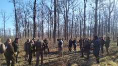 Обучиха горски в "Заарландския метод". Ще гледат ценни дървета край Варна (СНИМКИ)