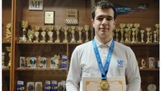 Варненски ученик със златен медал от олимпиада по математика в Казахстан