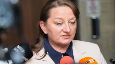 Сачева: Радев няма за цел да пита, а да използва хората