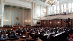 След решение на НС: Пращаме оръжие на Украйна