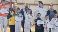 Таланти на Черно море с медали на фехтовка в Румъния (СНИМКИ)