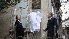 Откриха паметна плоча на д-р Басанович във Варна