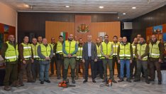 Наградиха доброволци, участвали в овладяването на бедственото положение във Варна