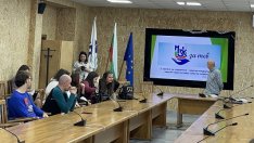 Студенти от Техническия университет дискутираха здравни теми с експерти от РЗОК - Варна