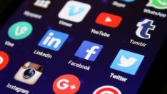 Социалните мрежи ще предупреждават за фалшиви новини 