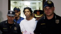 Роналдиньо ще остане в парагвайския затвор 