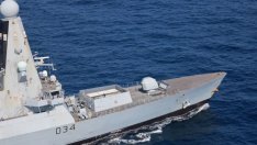  САЩ и Обединеното кралство отблъснаха масирани атаки на йеменските хути в Червено море