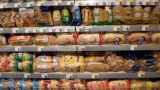 Хлябът поскъпна още! Скок на цената на пшеницата и брашното 