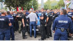 Ситуацията в Сопот ескалира: Задържаха привърженик на "Възраждане"