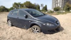 Дрогиран шуменец заора с колата си на плажа след гонка с полицията