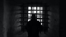 Година затвор за варненски насилник, пребивал майка си и баба си за пари