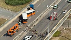 На косъм от трагедия: Автобус скъса мантинелата и навлезе в насрещното на в София