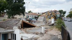 ЕС ни порица за ромските бараки: Не ги бутайте, а им стройте домове!