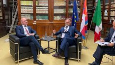 Министър Димитров обсъди винения туризъм на среща в Италия