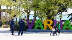 Млада двойка преспа в ареста, след разходка в Морската градина на Варна