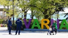 Спипаха 35-годишен с малко трева и амфети в Морската градина на Варна