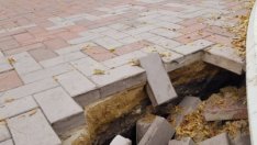 Пропадна новата настилка на Шишковата градинка във Варна