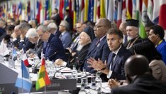 90 държави се обединиха за териториалната цялост на Украйна