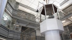 Затворник челоса надзирател във Варна