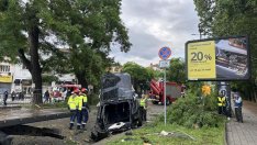 Джип се разцепи на две: Момче и момиче загинаха при зверска катастрофа (СНИМКИ)