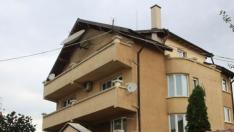 Протестиращи дойдоха до къщата на Борисов в Банкя